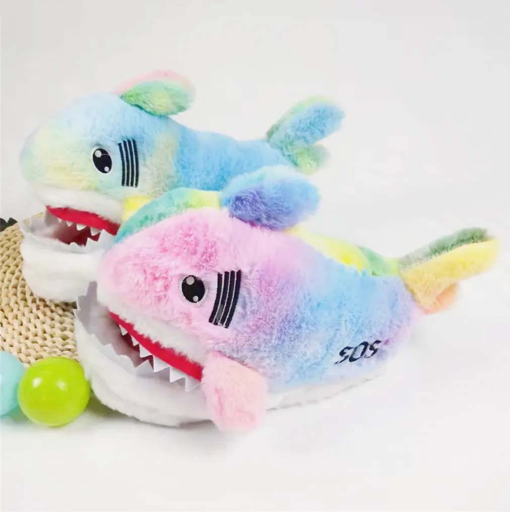 Śmieszne Fuzzy Shark kapcie mężczyźni kobiety darmowe rozmiar zimowe kryty slajdy buty dziewczyny dorosłych Fluff Shark kapcie kapcie Unisex