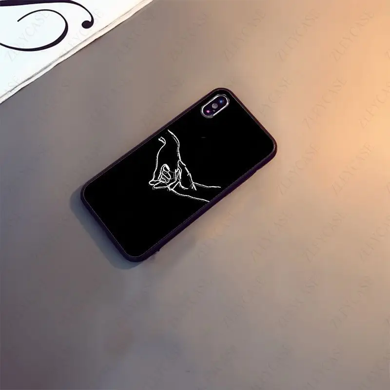 Minimalist line couple hand Love Phone Cover For iphone 15pro 11pro 13pro 14pro 12pro xs max 7 XR 12mini 15plus 13mini SE cases image 2
