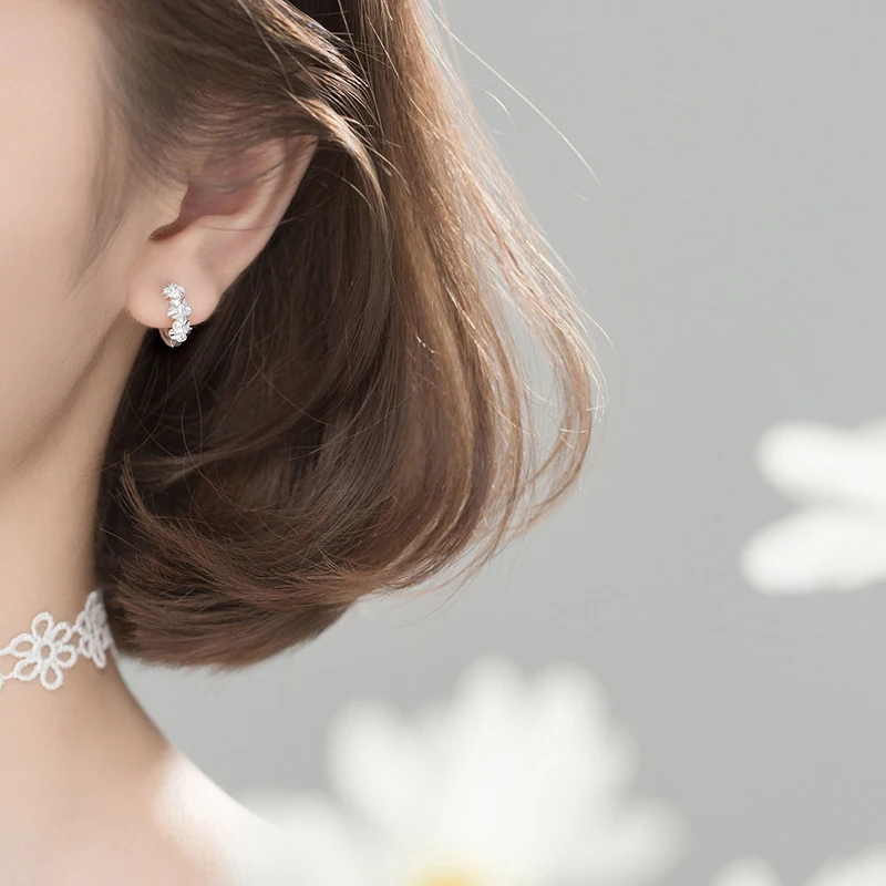 MIQIAO Women Jewelry 2020 New 925 Sterling Silver Simple Flower Hoop Earrings Buckle Female Sweet Fashion Creative Design Wild