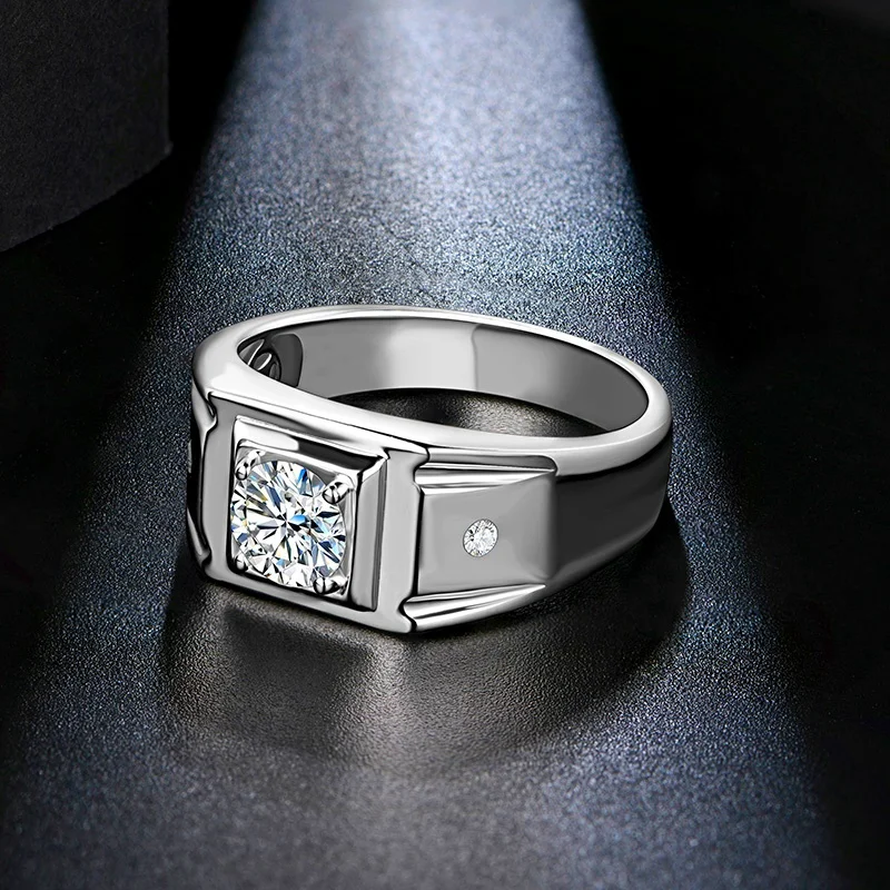 ATTAGEMS 1CT D Color 6.5mm Moissanite Diamond Men Ring Design Men Ring 100% 925 Sterling Silver Party Ring Father\'s Day Gift