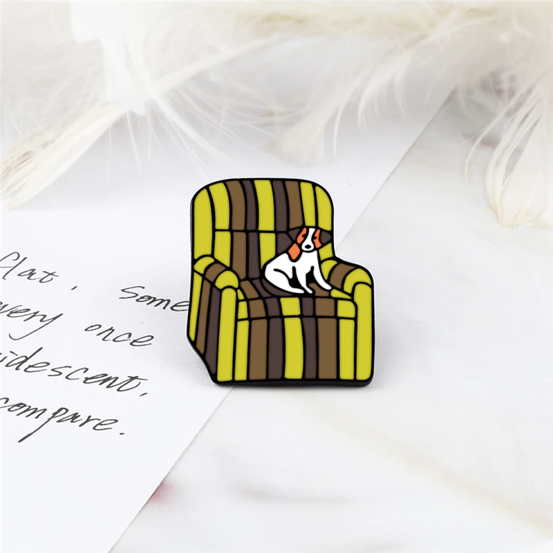 Cute Animal Pets Pins Cartoon Dogs Enamel Brooches Dog sit on sofa Fashion Jewelry Creative Custom Badge Bag Hat Lapel Pin Gifts