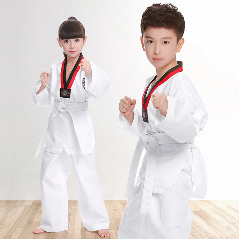 Nuovi costumi TKD abbigliamento bianco Taekwondo uniformi WTF Karate Judo Dobok vestiti bambini adulto Unisex manica lunga Gi uniforme