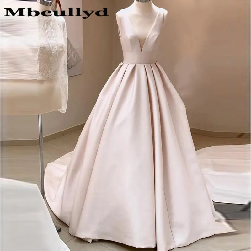 

Mbcullyd Luxury Satin Ivory Wedding Dresses Long 2023 Sexy V-neck Button Back African Bridal Gowns Plus Size Vestido de noiva