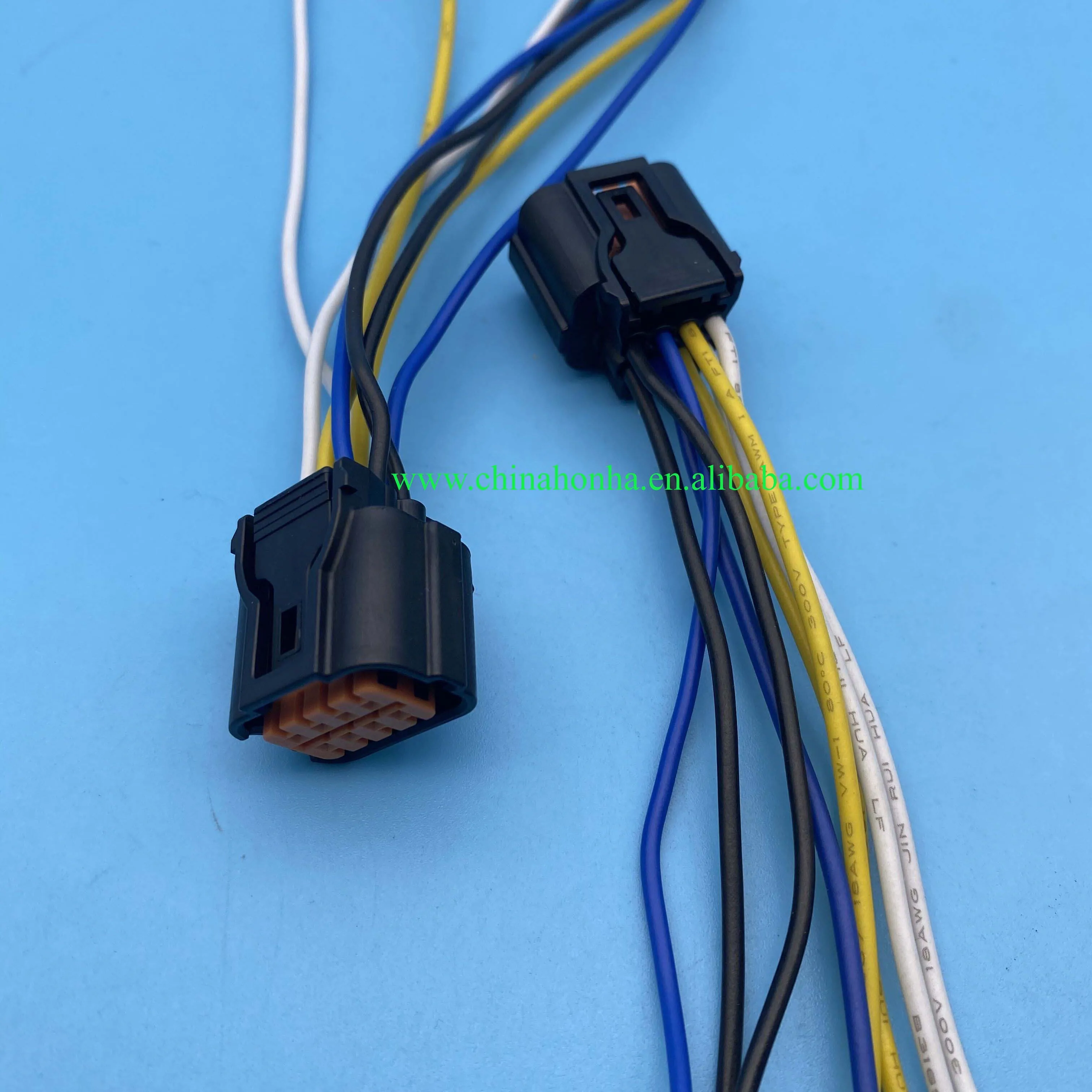 

8-Pin Automotive front radar sensor bar connector plug retardant, high temperature aging