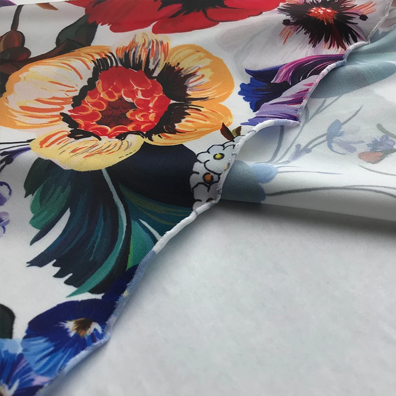 Italian Brand Fashion Design Febric Factory Custom Printed DIY Sew Clothing Stretch Satin Polyester Fabrics Cloth for Dress