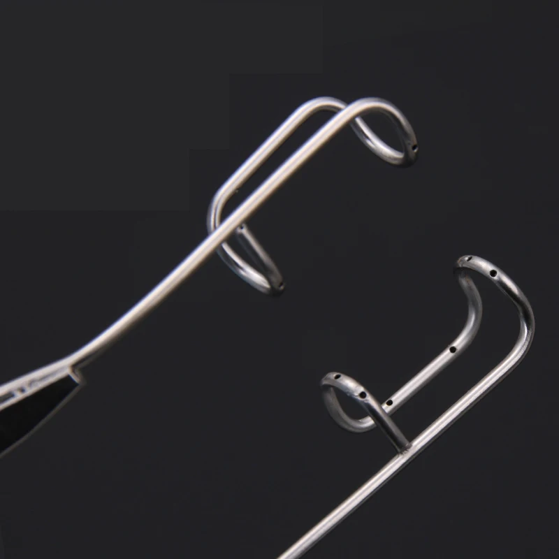 Microscopic instruments ophthalmic flushing type eyelid opener stainless steel titanium alloy eyelid opener with hole can be rin