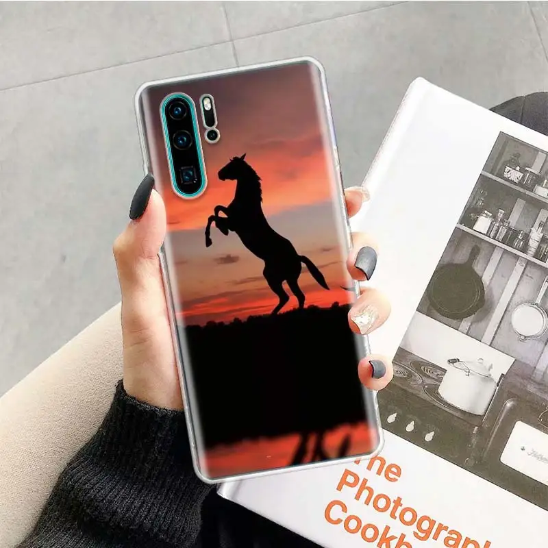 Horse Galloping Horse Phone Case for Huawei P30 P20 P40 P50 P10 Mate 40 30 10 20 Lite Pro Silicone Soft Shell Coque Cover Fundas