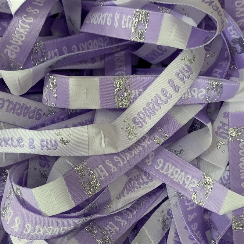 

Custom-Made Logo Design 1.2*6.5cm End Fold Washable Sewing Labels Woven Labels For Clothing