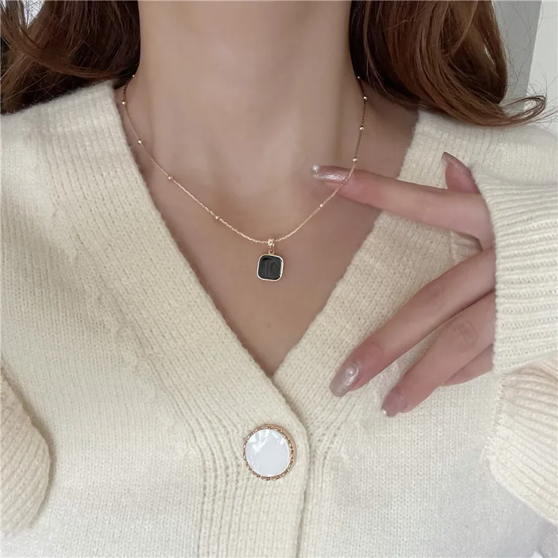 South Korea simple geometric pendant necklace temperament choker fashion classic style female clavicle chain accessories