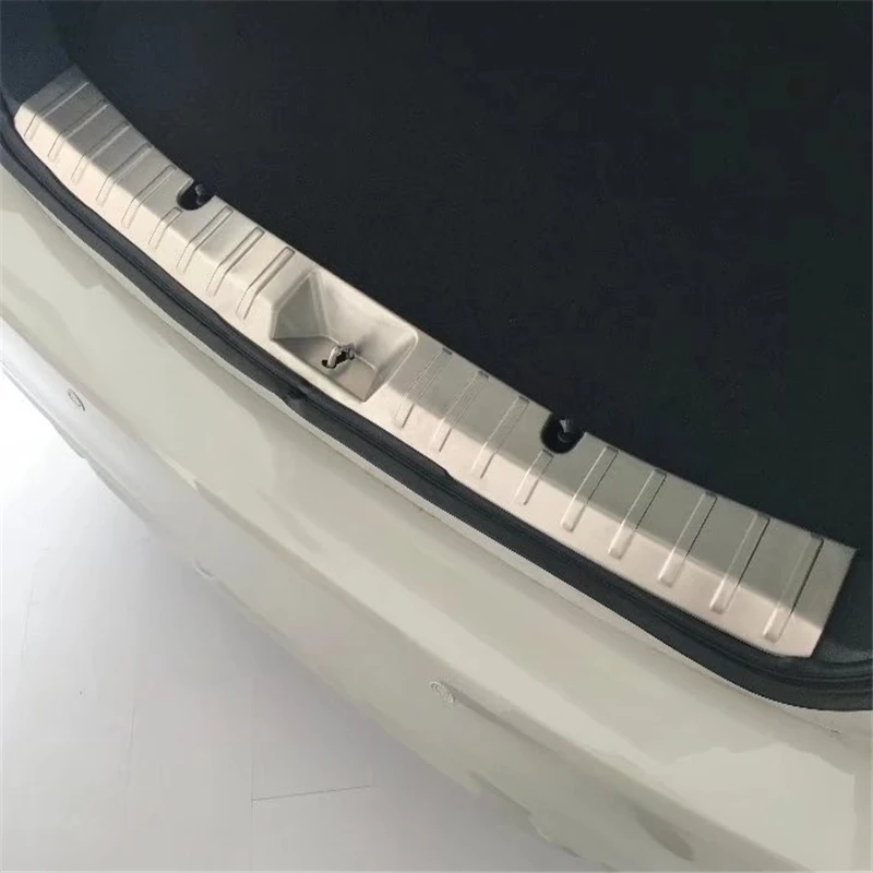 

WELKINRY for Subaru XV 2018 2019 2020 rear tail car box gate back door sill threshold scuffproof guard plate foot pedal trim