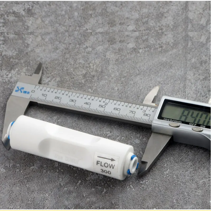 1/4 "Tabung Lurus Melalui Jenis 300CC Limbah Air Pengatur Pembatas Selang Reverse Osmosis Cepat Konektor Pipa Fittiing