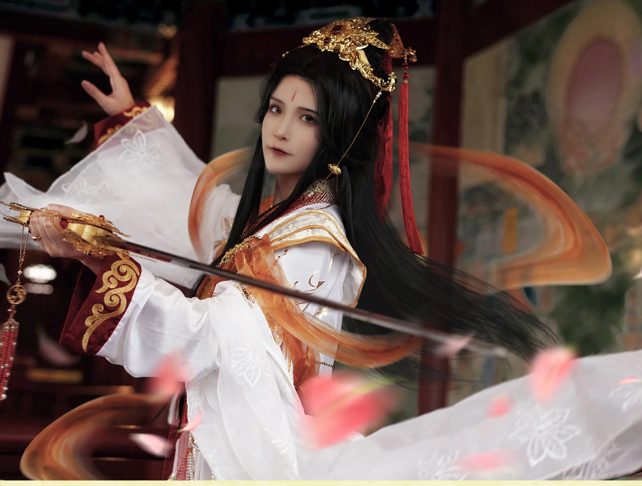 

Prince YueShen White Golden Male Prince Costume Hanfu for Anime Heaven Official's Blessing Cos Xie Lian with hair accessory set