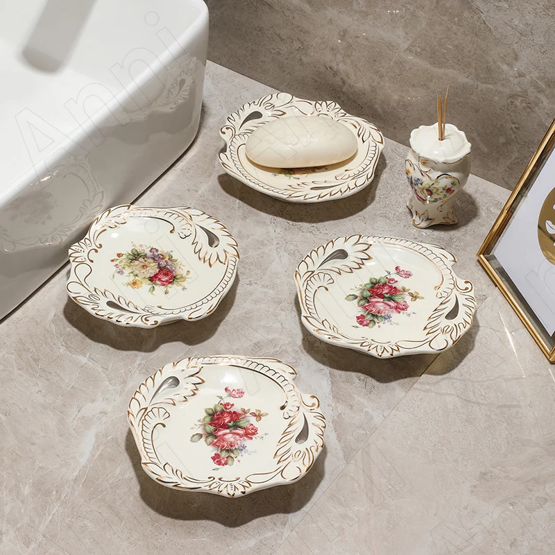 

European Ceramic Soap Dish Creative Hand Painted Flowers Decorative Drain Soaps Holder Modern Hotel Desktop Bathroom Accessories