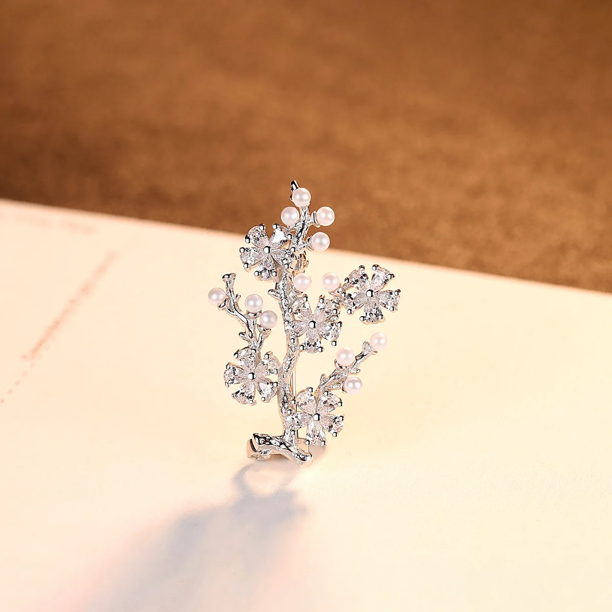 PAG&MAG S925 sterling silver plastic pearl brooch Korean version of creative small tree chest needle jewelry