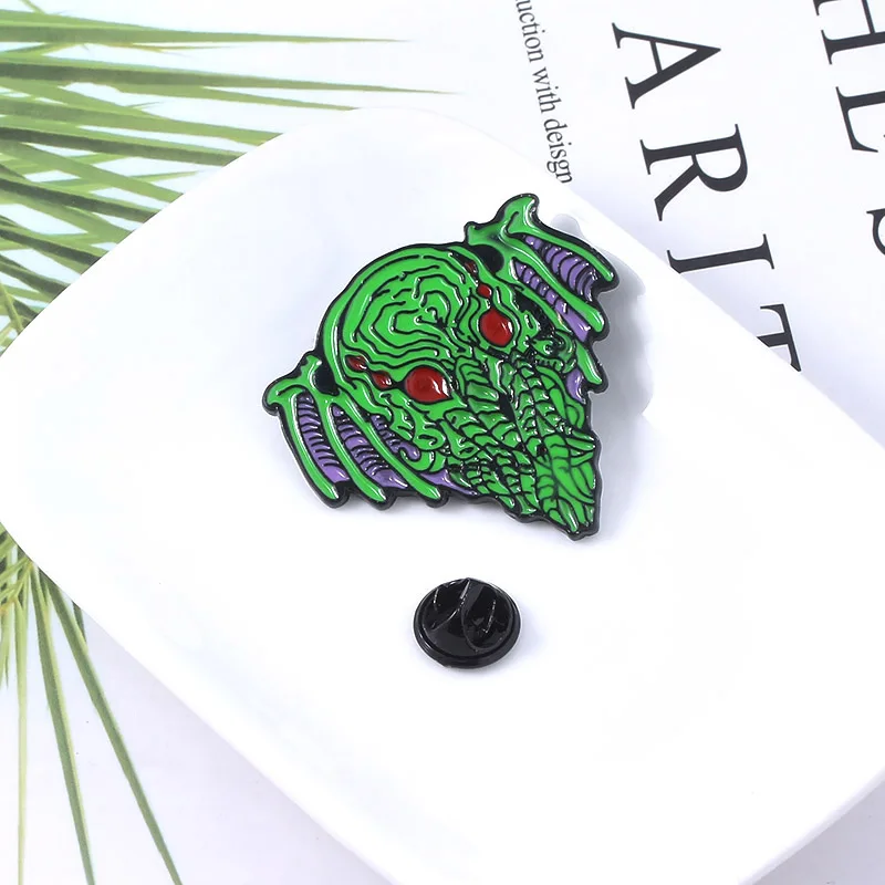 Cthulhu Mythos Hastur Pins The Call of Cthulhu Badge Brooch for Women Men Lapel Pin Jewelry Gift