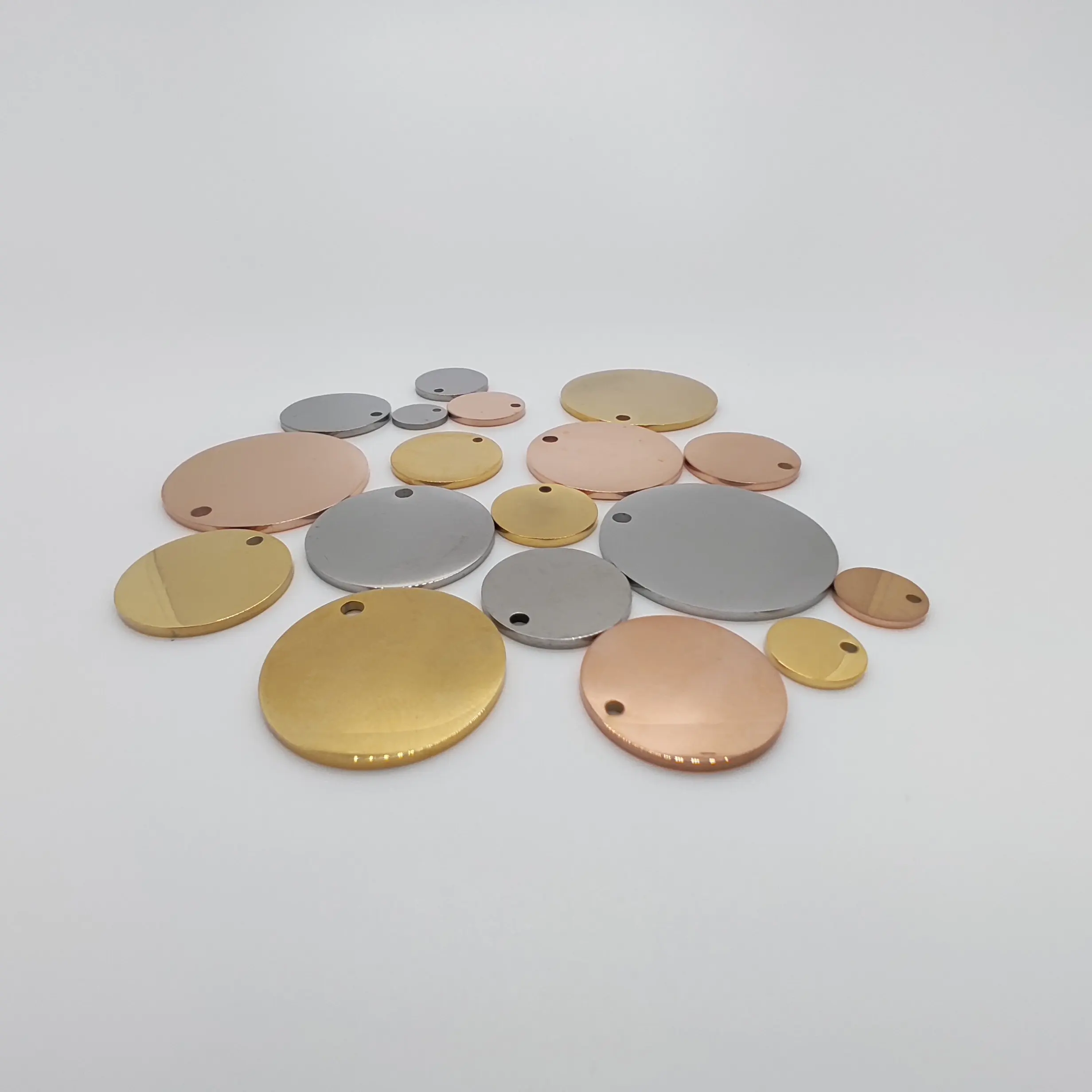 20pcs/lot Free Engraving Your Logo Or Words-stainless Steel Bracelet Charm Necklace Pendant Round Charm Logo Tag