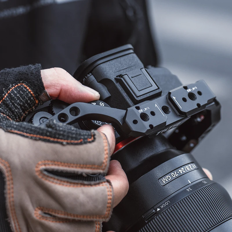 TILTA TA-T30-FCC-B for Sony A7 IV a7m4/a7r5 Full Camera Cage Kit for Sony Alpha7 IV SONY A1/A73/A7S3 DSLR Cameras