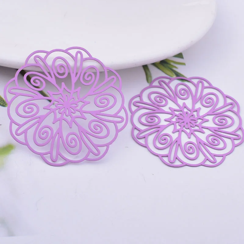 30 Stück AB6581 39mm Messing-Anhänger mit großem lila lackiertem Blumenmotiv in Silber- und Goldfarbe – Detail 7
