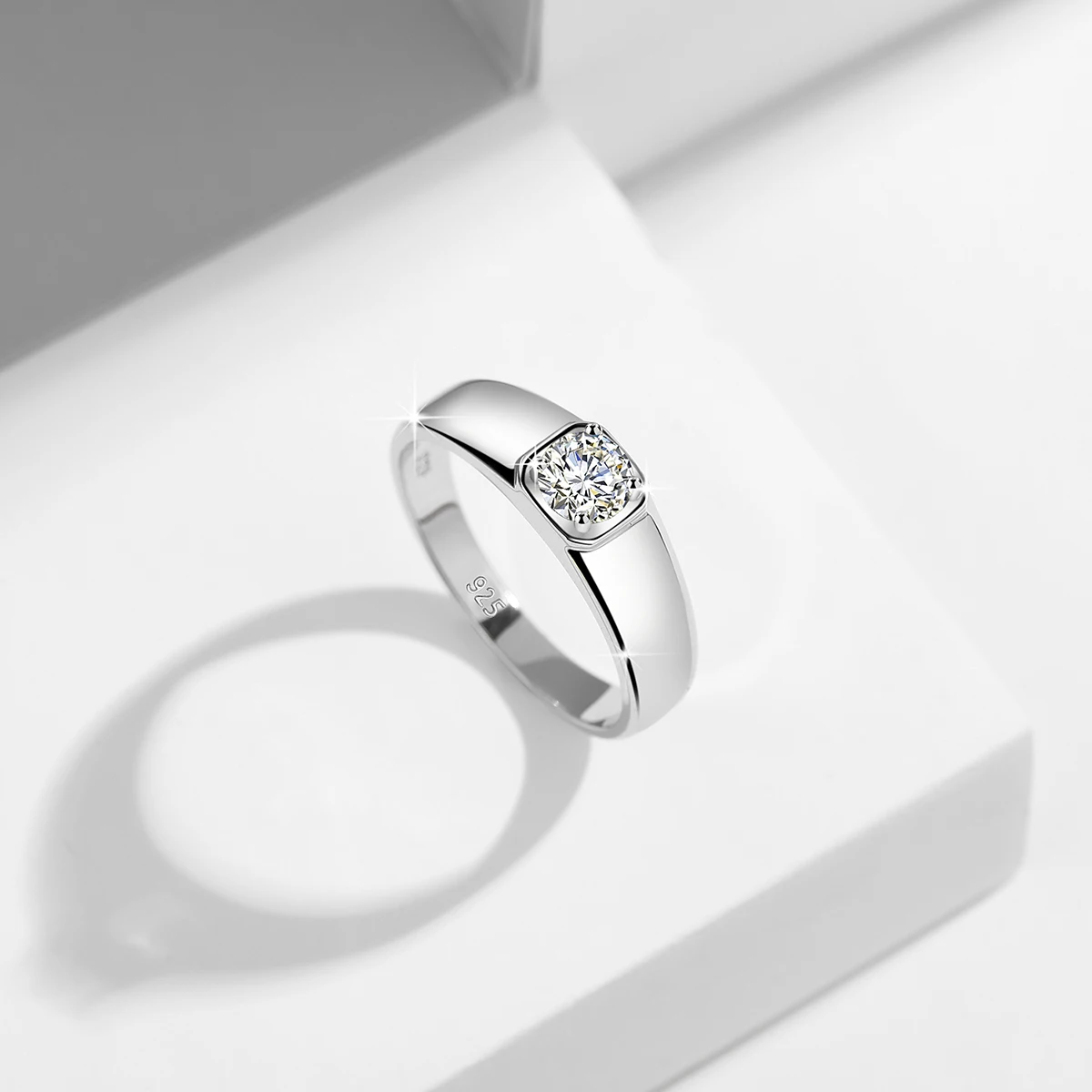 0,5 Karat 5mm Exzellenter Schliff Hochzeits- & Verlobungsringe aus Moissanit für Männer Trendiger 14K Weißgold-Silberschmuck mit Zertifikat – Detail 3