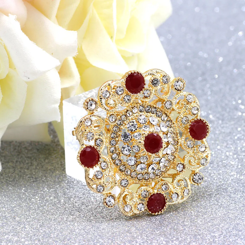 Sunspicems Gold Color Algeria Morocco Brooch For Women Red&Green&Blue Crystal Vintage Bridal Wedding Jewelry DuBai Broches Gift