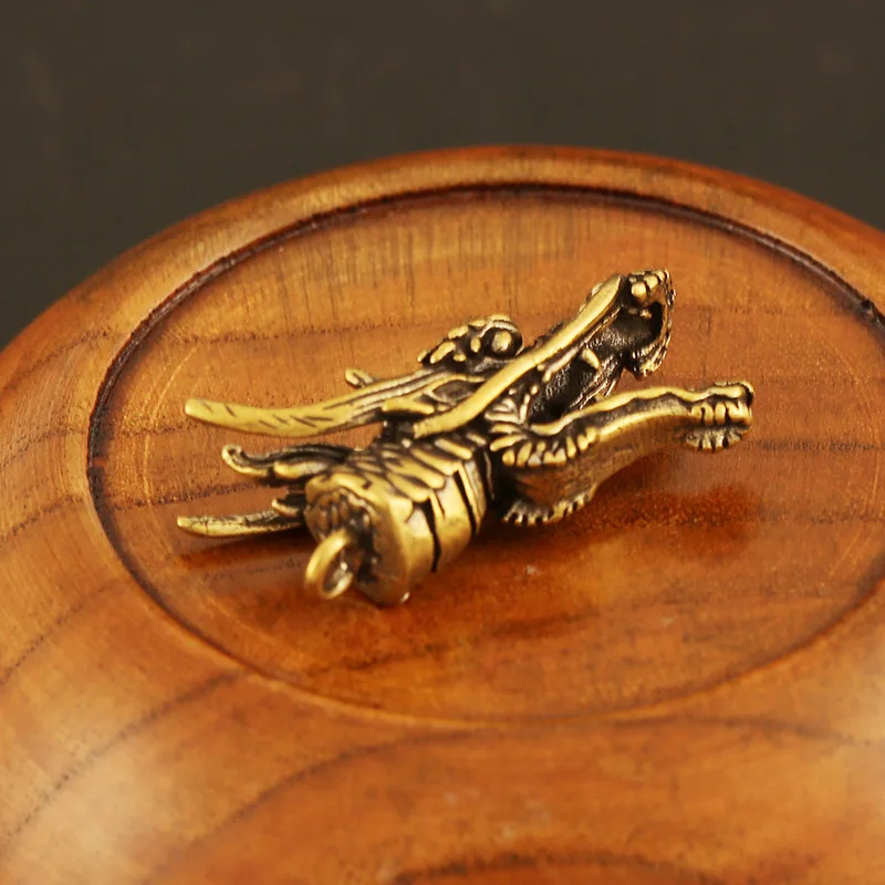 Handmade Bronze Mini Long Horn Dragon Head Key Pendants Car Keychain Charms Vintage Copper Men Women Keyring Bag Pendant Jewelry