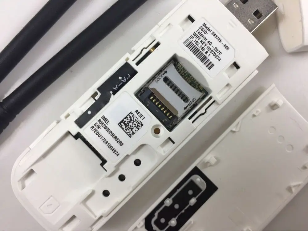 Unlocked Huawei E8372 ( plus a pair of antenna) LTE USB Wingle LTE 4G USB WiFi Modem car wifi E8372h-608 E8372h-153