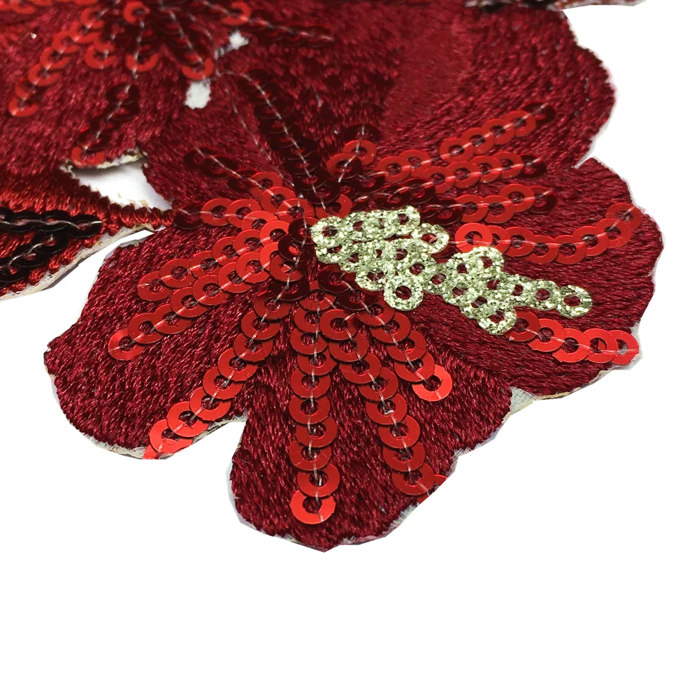 2 Pc Del Fiore Del Ricamo Patch di Paillettes in Rilievo Toppe E Stemmi per Abbigliamento Vestiti Adesivo Ricamato Appliques Ferro su Parches AC1530