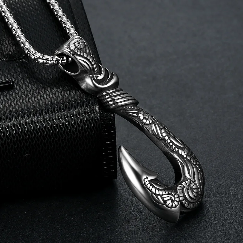 Moana Fishing Hook Pendant Necklace On Neck for Men Legendary Viking Hook Pendant Chain Vintage Men\'s Accessories Jewelry 2021