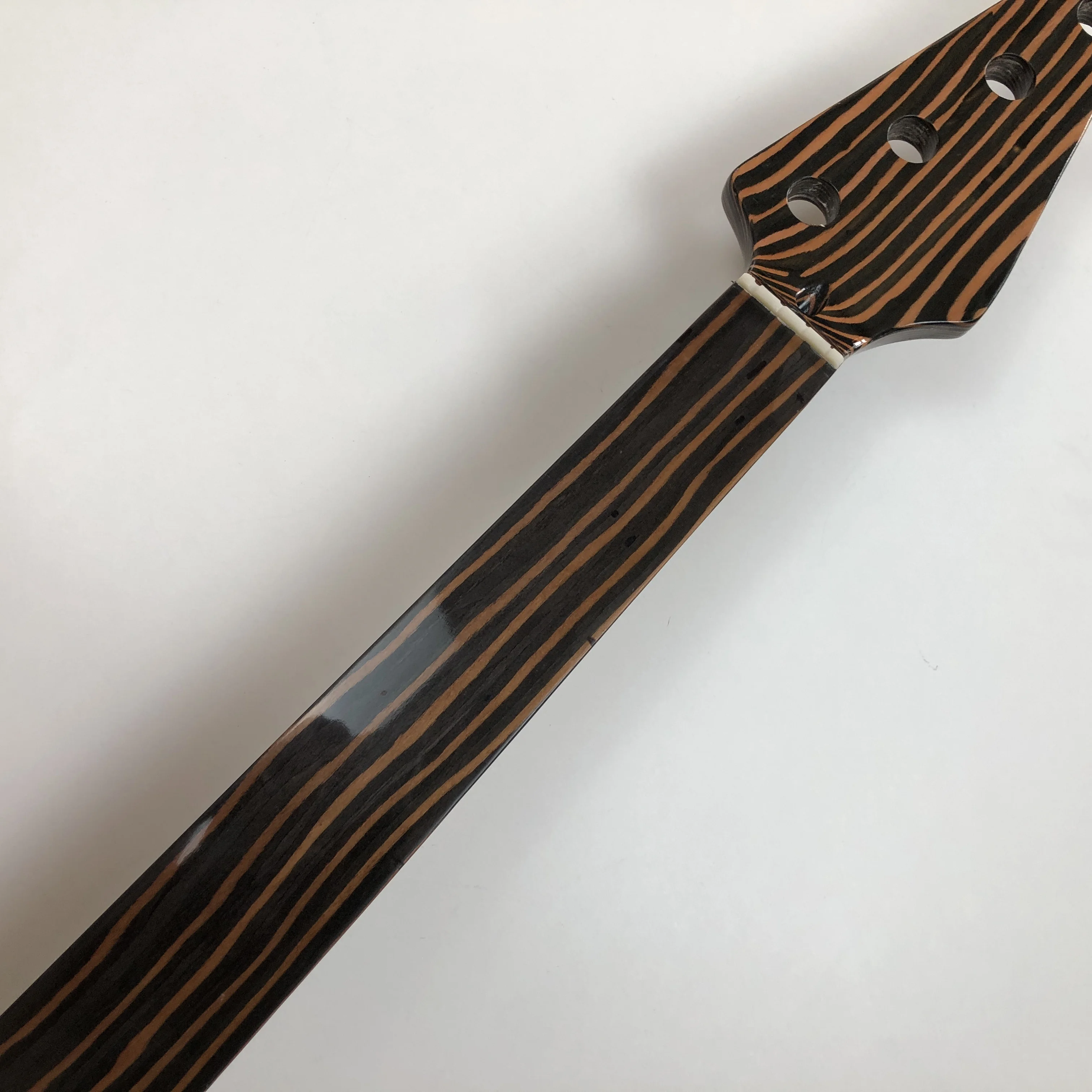 Fretless Bass Guitar Neck Zebra wood 20fret 34 inch Fingerboard No inlay Gloss Bass Guitar Part