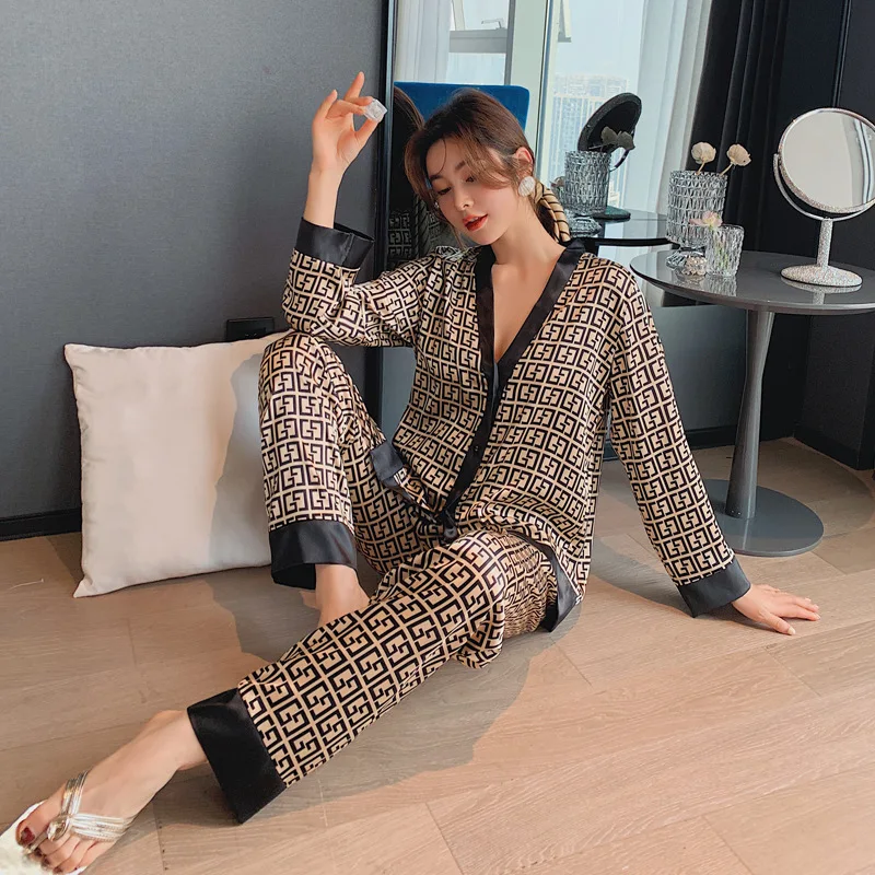 

2021 V Neck Design Luxury Print Sleepwear Women's Pajamas Set Silk Like Home Clothes XXL Large Size Nightwear