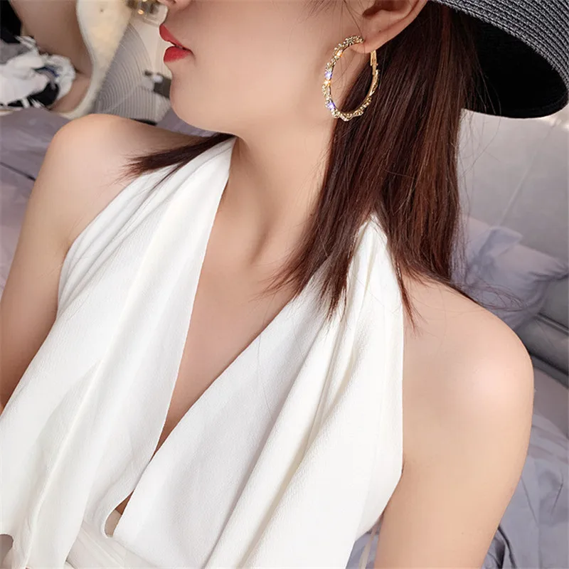 FYUAN Fashion Jewelry Round Hoop Earrings Shiny Screw Crystal Earrings for Women Statement Earrings Party Gifts