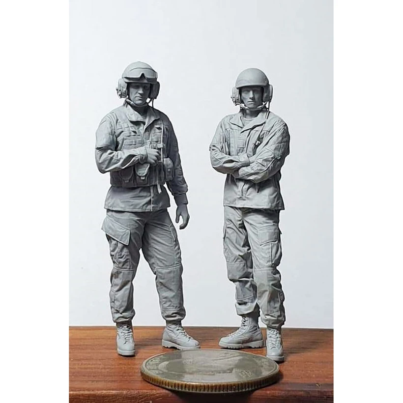 Resin Figure 1/35 modern crew include 2 man  Model Unassambled Unpainted  Figure Building Kit