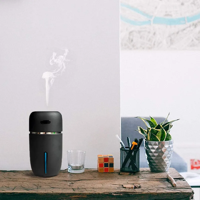 USB Car 200 Milliliter Mini umidificatori portatili purificatore d'aria con 7 colori luce notturna a LED per camera da letto ufficio auto ecc