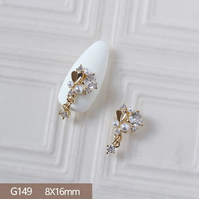 10pcs Luxury Bow Pearl Chain Butterfly 3D Alloy Nail Art Zircon Pearl Metal Manicure Nails Accessories DIY Decorations Charms