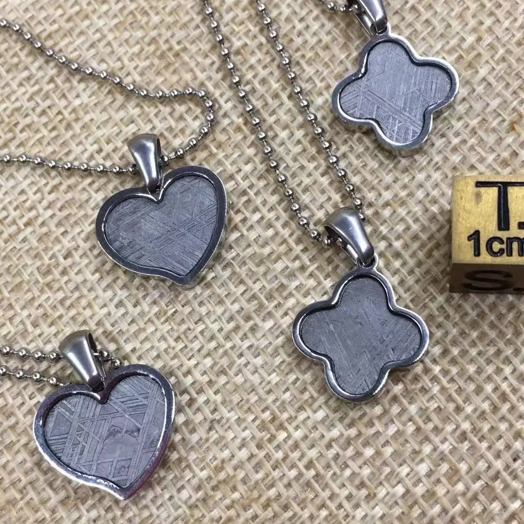 

1pcs Rare Falling Stone Meteorite Necklace Sweden M iron MUONIONALUSTA ladies pendant party party holiday gift for girls
