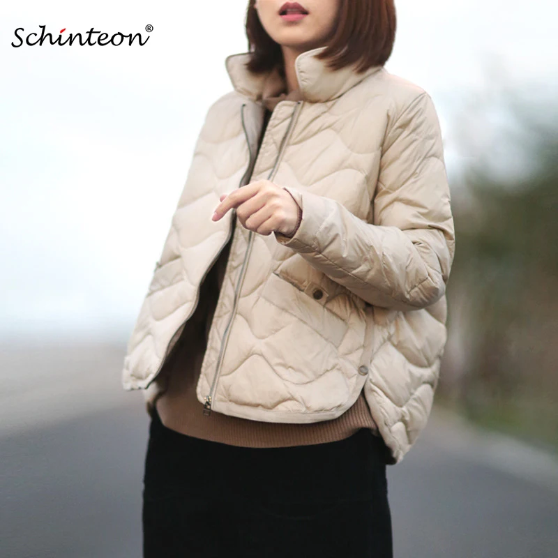 Schinteon เสื้อแจ็คเก็ตขนเป็ดสีขาวสำหรับผู้หญิง, เสื้อโค้ทตัวสั้นทรงหลวมใส่สบายสำหรับใส่ในฤดูใบไม้ร่วงฤดูหนาวคอตั้งสไตล์เกาหลี