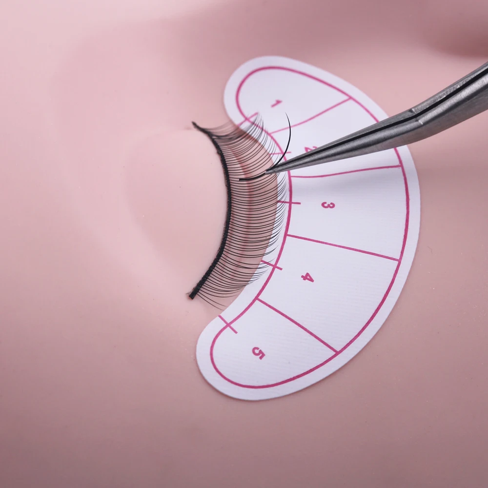 NEWCOME 70Pairs/Pack Paper Patches Eyelash Extension Under Eye Pads Grafting Cilios Practice Eye Tips Sticker Wraps Makeup Tools