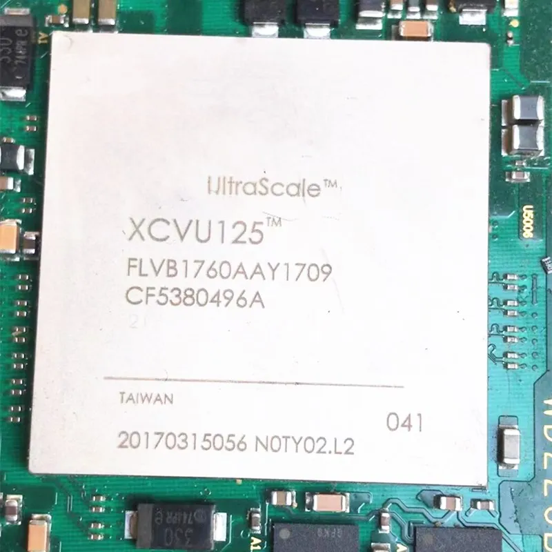 1PCS /LOT XCVU125-2FLVB1760AY1709 XCVU125 BGA chip