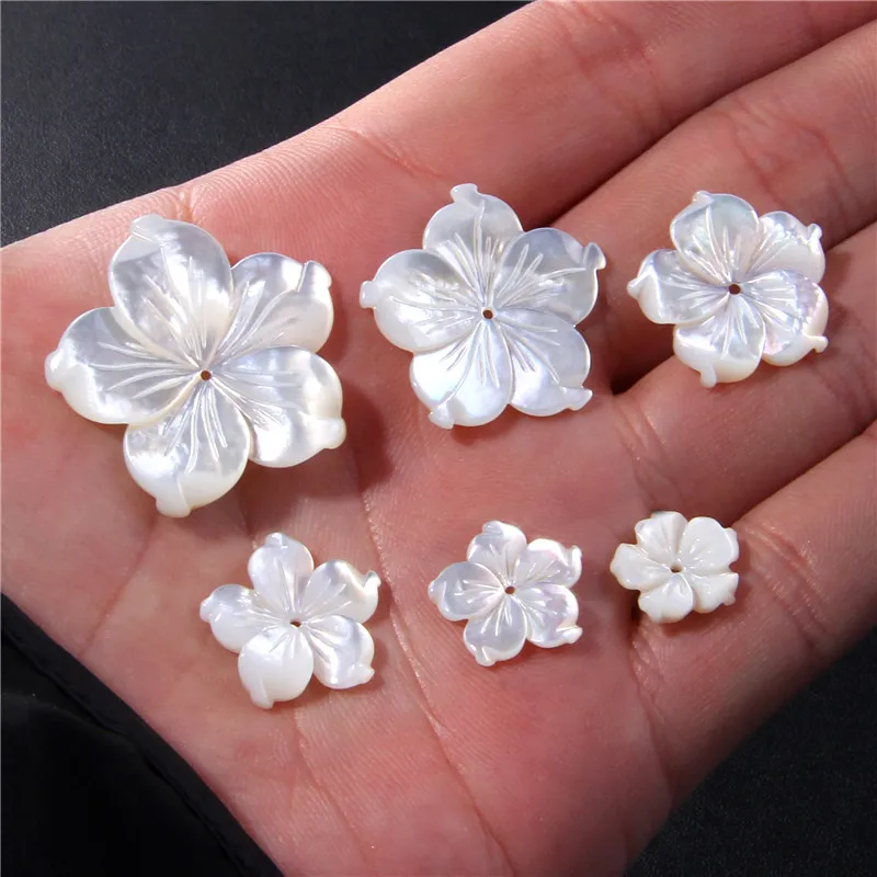 Cuentas de concha de flor blanca de nácar tallada Natural de calidad para pendientes de moda DIY, fabricación de joyas, encontrar accesorios hechos a mano