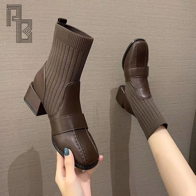 Women's Boots 2021 Autumn New Short Boots Women's Medium Heel Light Socks Shoes Fashion British Comfortable Short Boots