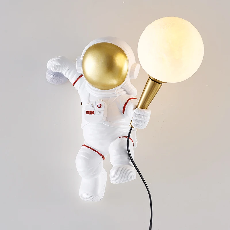 Lampu Meja Kamar Anak-anak Astronot Kreatif Spaceman Bulan Anak Laki-laki Lampu Kamar Tidur Minimalis Nordic Lampu Samping Tempat Tidur