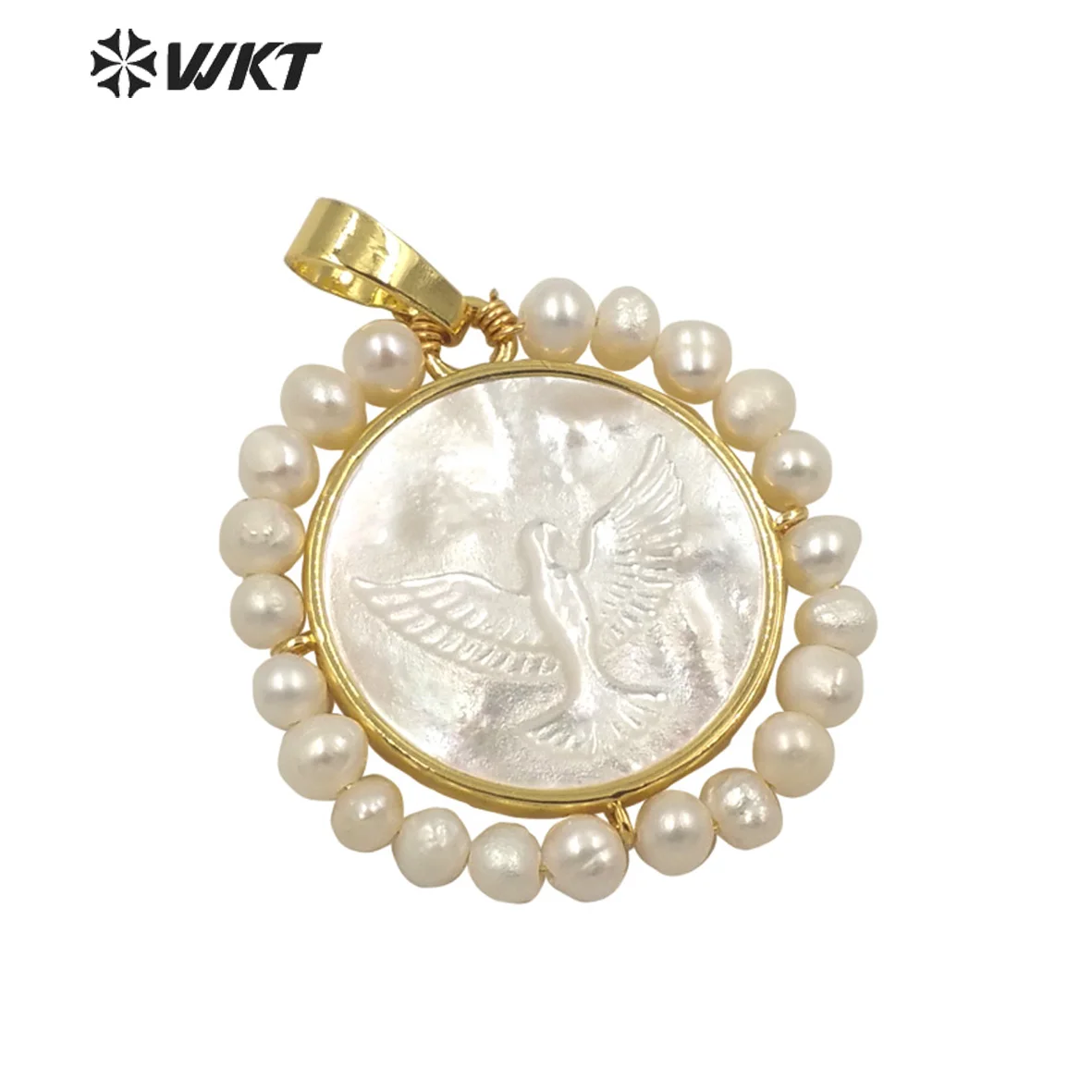 

WT-JP263 Wholesale New Design Christian The World Of Peace Pigeon Pendant Gold Bezel Handmade Freshwater Pearl Shell Decoration