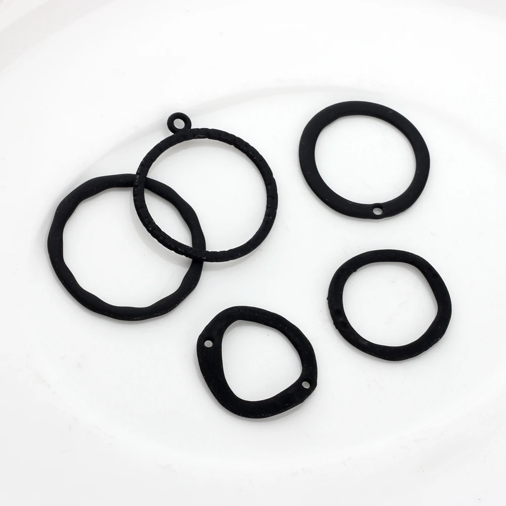 Zinc Alloy Spray Paint Black Rubber Paint Hollow Round Circle GeometryCharms 6pcs/lot For DIY Jewelry Making Finding Accessories