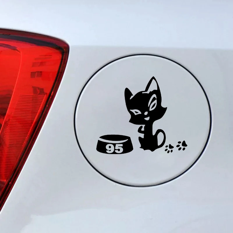 CK3165 #12*10 سنتيمتر القط على خزان الغاز 95 مضحك سيارة ملصق ملصق حائط من الفينيل أبيض/أسود ملصقات السيارات ل الوفير النافذة الخلفية #4