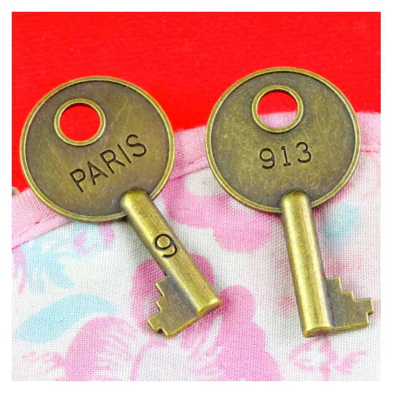 20pcs 22*40mm Antique Bronze Plated Vintage Metal Alloy Keys Charms Fit Jewelry Making Pendant