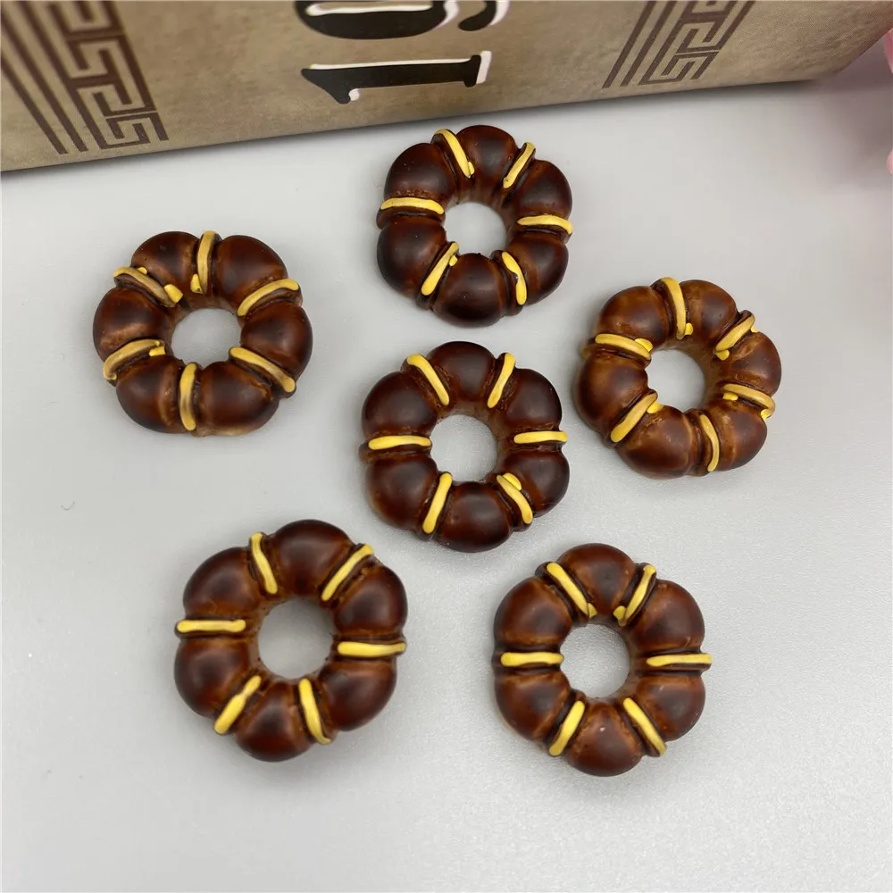 Resin Simulation Bread Miniature Hot Selling Kawaii Bread Scrapbooking Crafts For DIY Phone Earrings Accessories