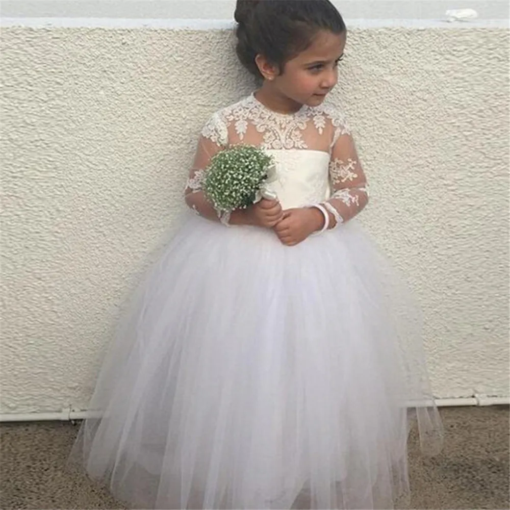 

Vintage Lovely Flower Girl Dresses Long Sleeve Lace Applique Tulle Floor Length Girls Pageant Dress First Holy Communion Gown