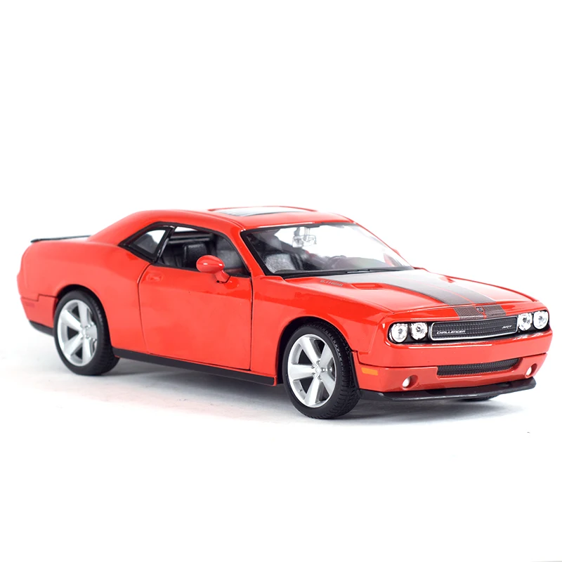 Maisto 1:24 2008 Dodge Challenger Srt8  Sports Car Static Die Cast Vehicles Collectible Model Car Toys