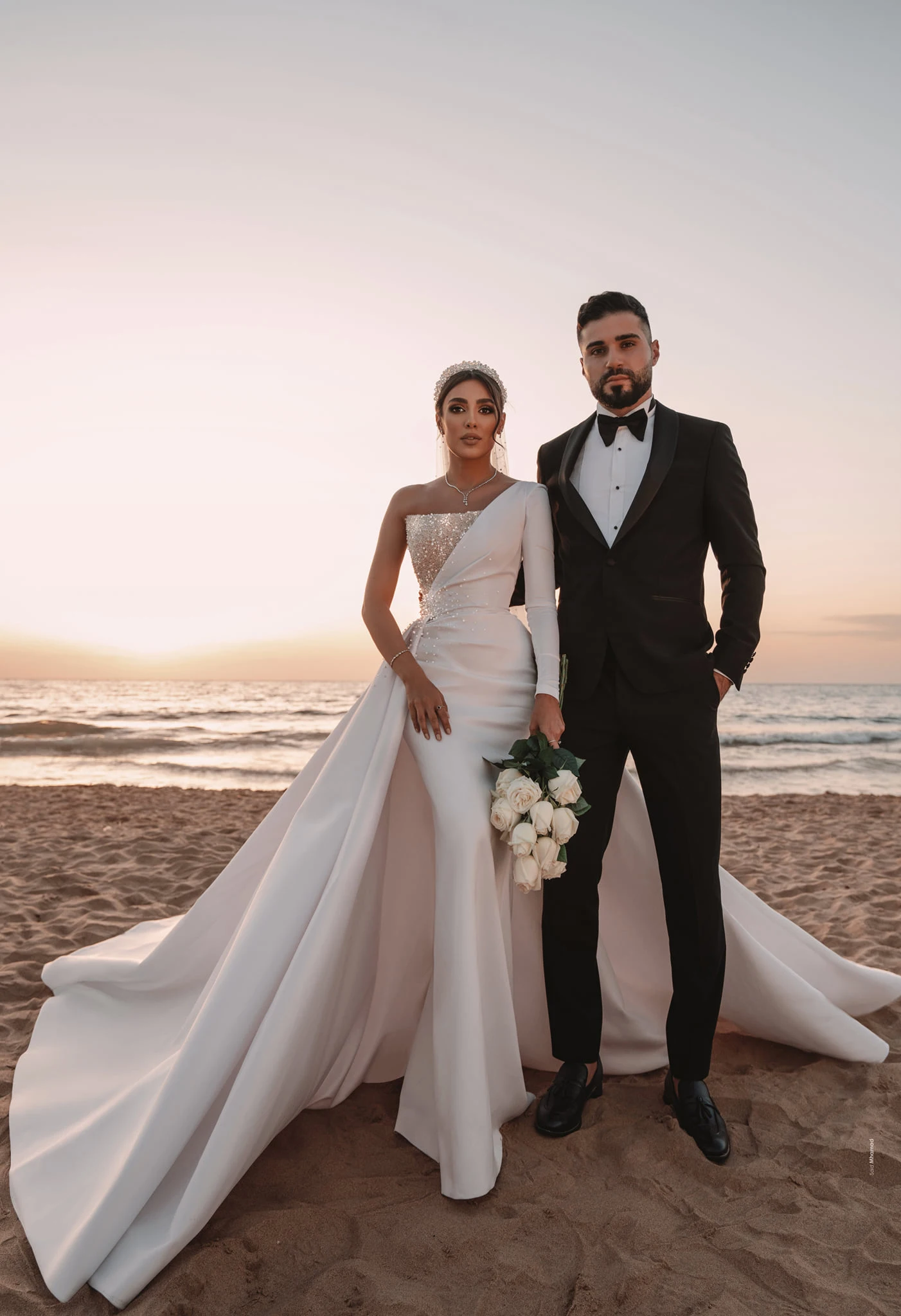 Dubai um ombro vestidos de noiva lantejoulas, branco pérola sereia vestidos de casamento, trem destacável, Hot Dubai, 2024