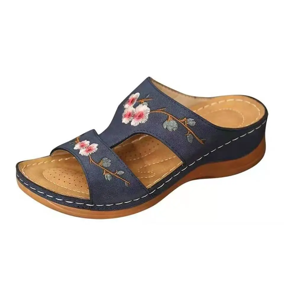 Women Embroidery Flower Sandals Slippers Summer Sandals Non-slip Beach Shoes Ladies Wedge Heel Casual Bohemian Slides Shoes